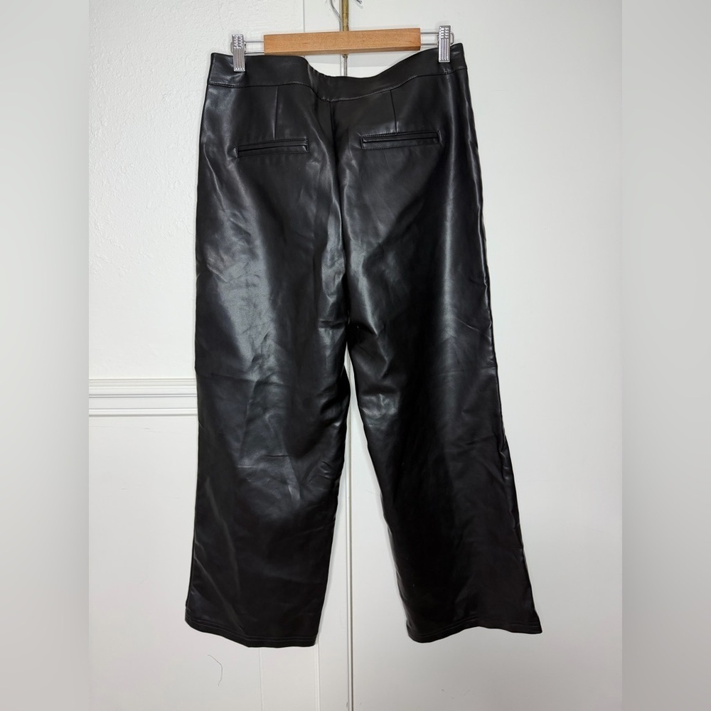 Bagatelle Collection Black Faux Leather pants size M - Picture 2 of 5